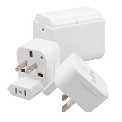 Travel Adapter. Переходник универсальный 1/4. Адаптер штепсельной вилки Размеры: 5,5*2,5 мм.